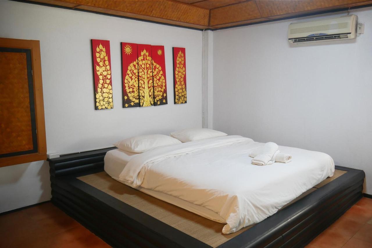 Big Elk Steak House - Homestay Trat Luaran gambar